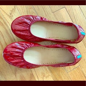 Ruby Red Tieks Shoes Flats Patent Leather Size 8